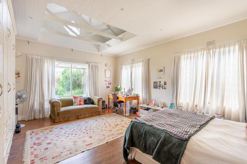 To Let 4 Bedroom Property for Rent in Rondebosch Western Cape